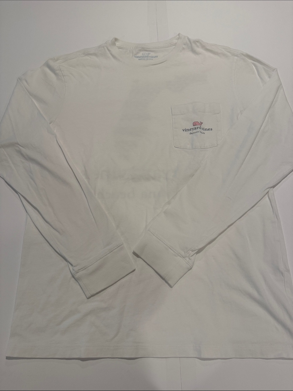 Vineyard Vines Men's White Long-Sleeve Pocket Tee with Logo